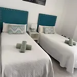 Pensión Nerjasol 2*